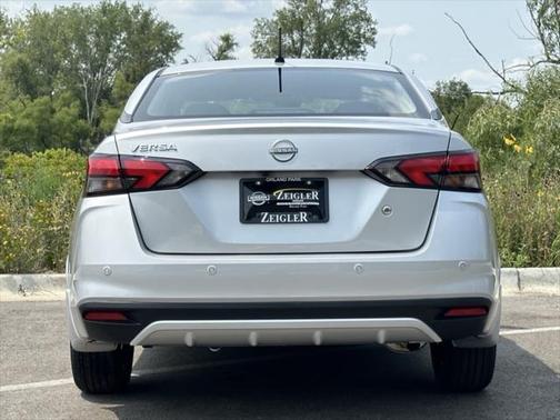 2024 Nissan Versa 1.6 S
