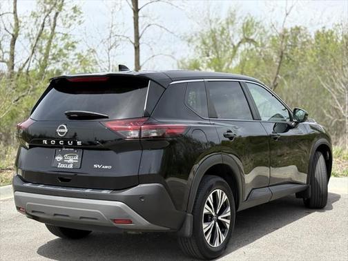 2022 Nissan Rogue SV