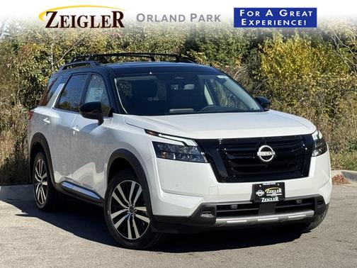 2025 Nissan Pathfinder Platinum 4WD