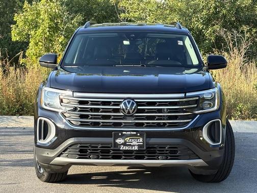 2024 Volkswagen Atlas 2.0T SE w/Technology 4MOTION