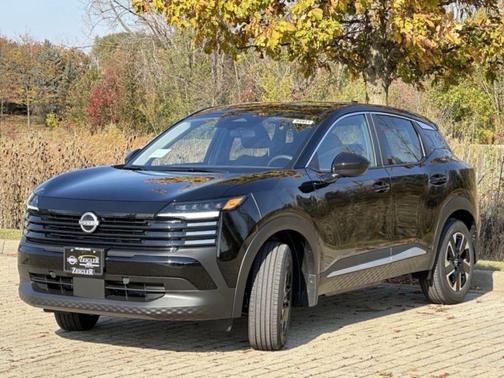 Super Black 2025 Nissan Kicks SV