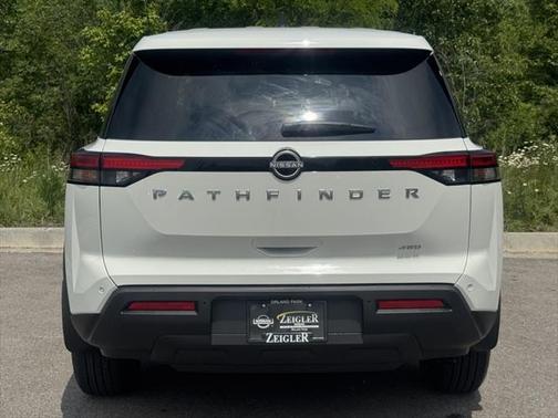 2025 Nissan Pathfinder S 4WD