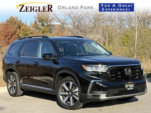 2025 Honda Pilot Touring 8-Passenger