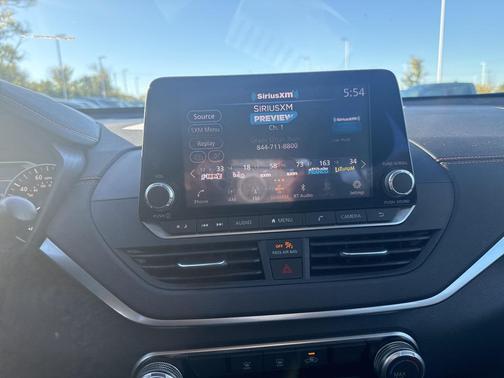 2021 Nissan Altima SR FWD