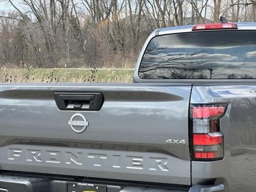 2025 Nissan Frontier S