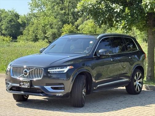 2022 Volvo XC90 T6 Inscription