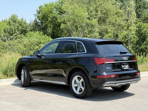 2023 Audi Q5 40 Premium
