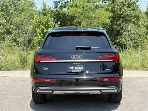2023 Audi Q5 40 Premium
