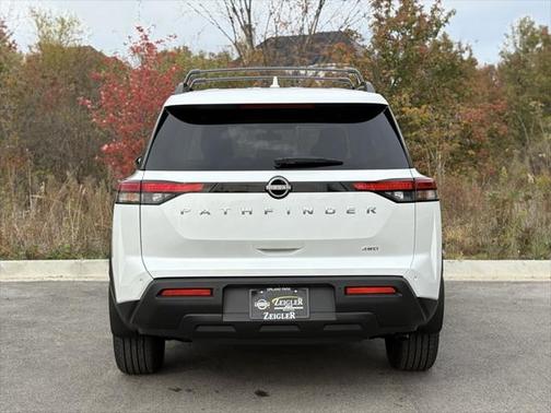 2025 Nissan Pathfinder SV 4WD