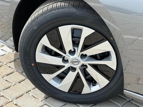 2025 Nissan Altima S FWD