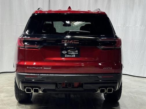 2024 GMC Acadia AWD AT4