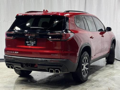 2024 GMC Acadia AWD AT4