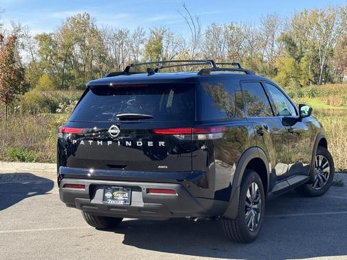 2025 Nissan Pathfinder SV 4WD