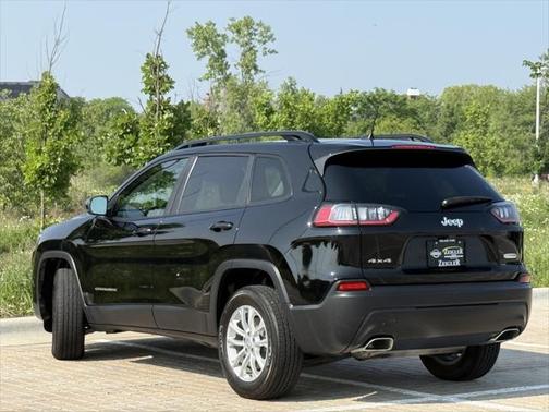 2022 Jeep Cherokee Latitude Lux
