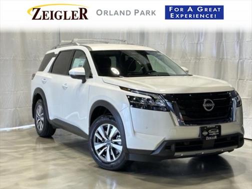 2025 Nissan Pathfinder SL 4WD