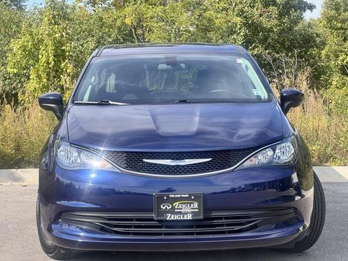2018 Chrysler Pacifica LX