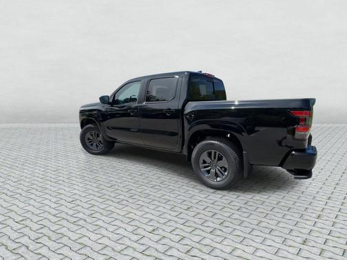 Super Black 2026 Nissan Frontier SV