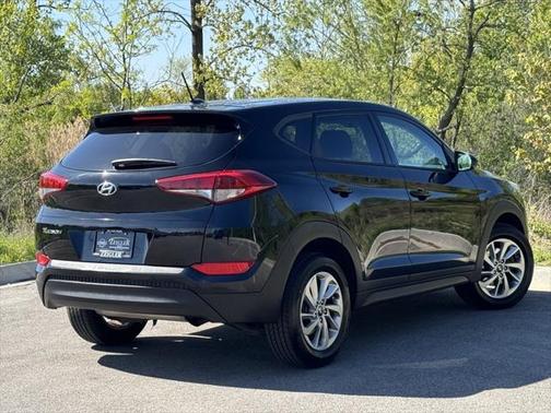 2017 Hyundai TUCSON SE