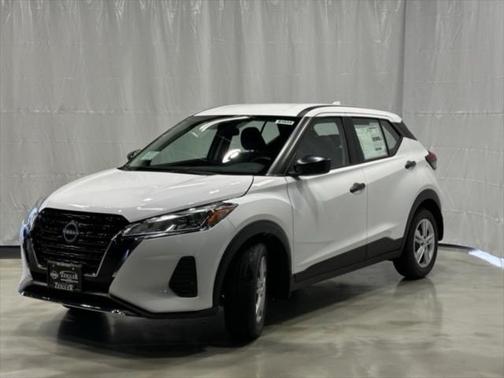 2025 Nissan Kicks S