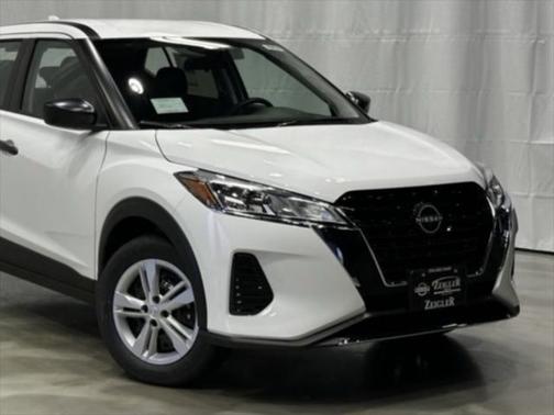 2025 Nissan Kicks S