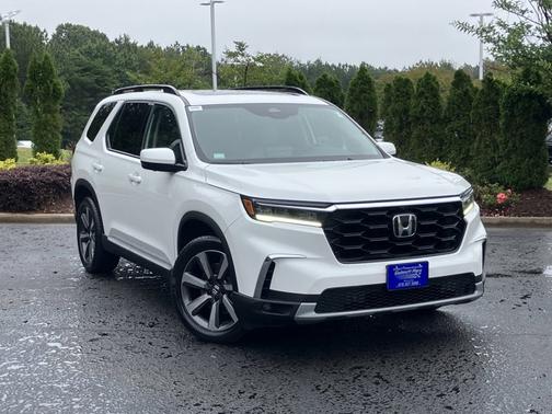 Platinum White Pearl 2023 Honda Pilot Elite
