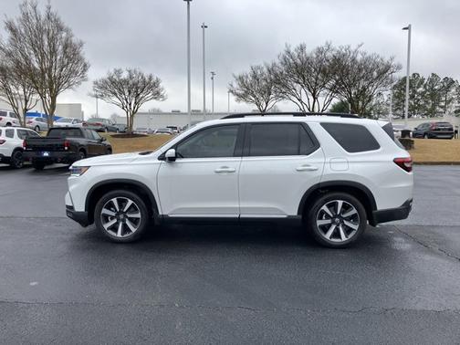 2025 Honda Pilot Touring