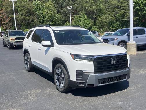 Platinum White Pearl 2026 Honda Pilot Elite