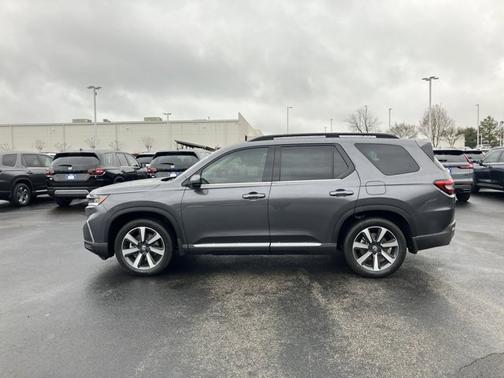 2025 Honda Pilot Touring