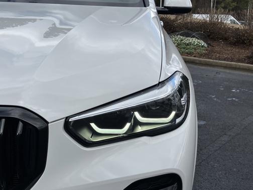 2023 BMW X5 sDrive40i