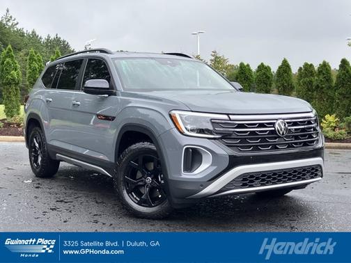2024 Volkswagen Atlas 2.0T Peak Edition SEL