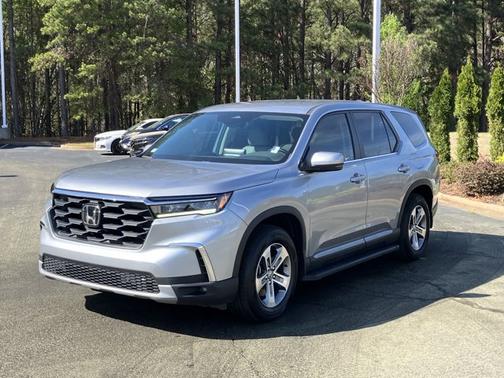 Lunar Silver Metallic 2023 Honda Pilot EX-L 8 Passenger