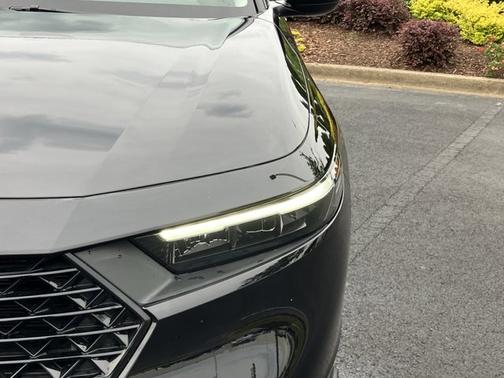 Crystal Black Pearl 2025 Honda Accord SE