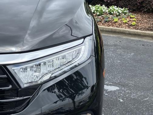 Crystal Black Pearl 2024 Honda Odyssey EX-L