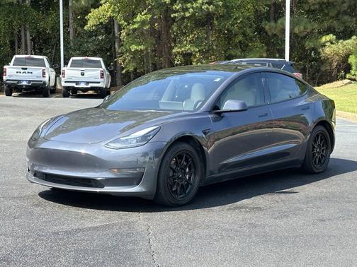 2023 Tesla Model 3 RWD