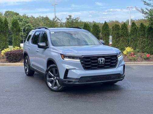Sonic Gray Pearl 2025 Honda Pilot Sport