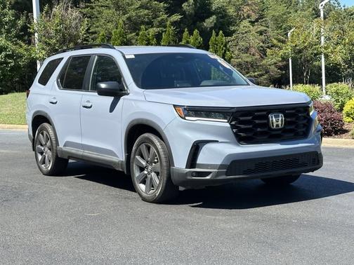 Sonic Gray Pearl 2025 Honda Pilot Sport
