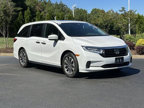 Platinum White Pearl 2024 Honda Odyssey EX-L