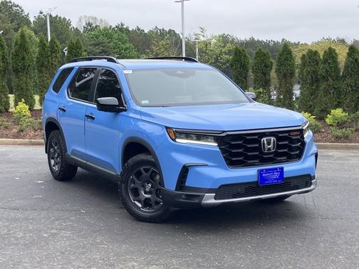 Diffused Sky Blue Pearl 2023 Honda Pilot TrailSport