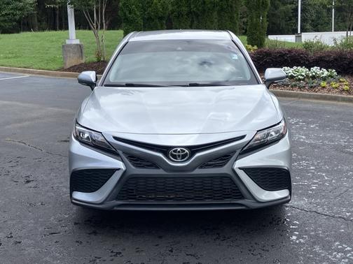 Celestial Silver Metallic 2022 Toyota Camry SE