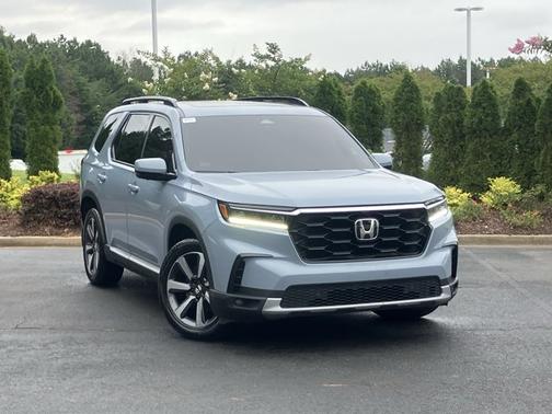 Sonic Gray Pearl 2024 Honda Pilot Elite