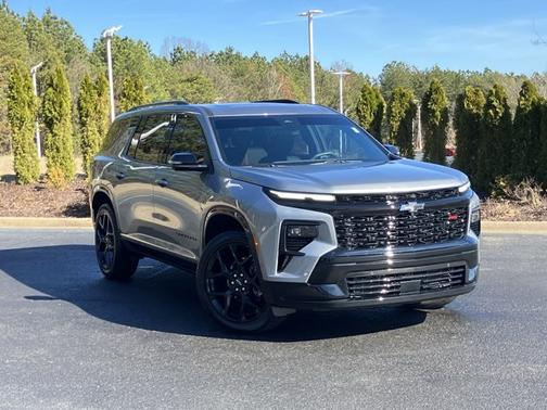 2025 Chevrolet Traverse FWD RS