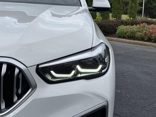 2022 BMW X6 xDrive40i