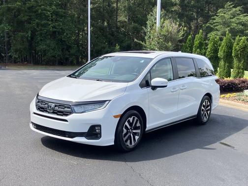 Platinum White Pearl 2025 Honda Odyssey EX-L