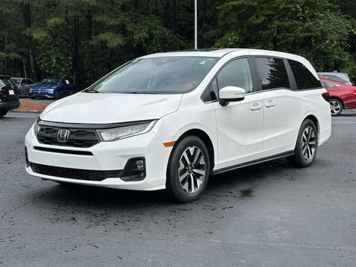 Platinum White Pearl 2025 Honda Odyssey EX-L