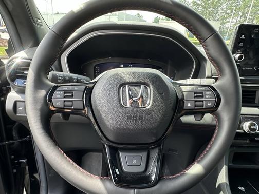 Crystal Black Pearl 2025 Honda Pilot Black Edition