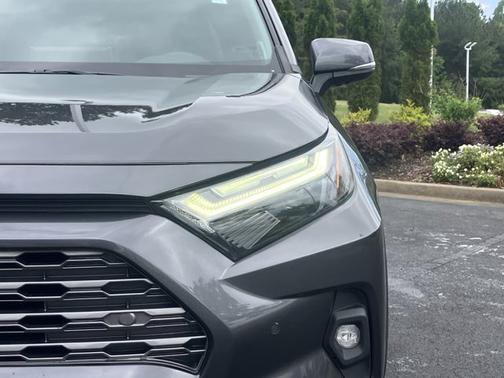 2022 Toyota RAV4 Limited