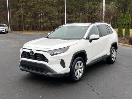 2020 Toyota RAV4 LE