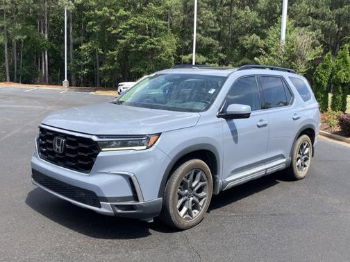 Sonic Gray Pearl 2024 Honda Pilot Touring