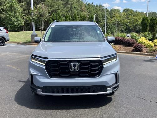 Sonic Gray Pearl 2024 Honda Pilot Touring