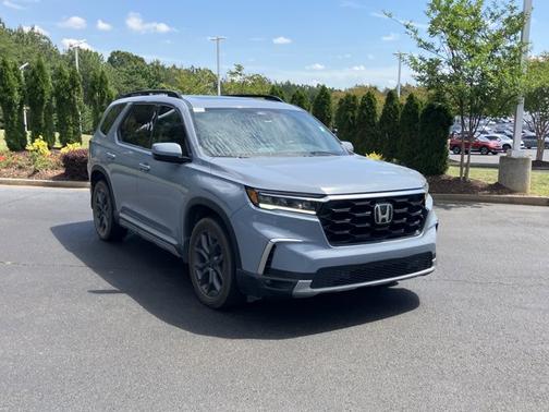 Sonic Gray Pearl 2024 Honda Pilot Touring